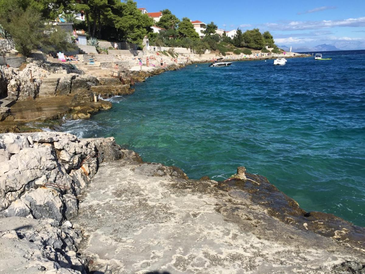 Luxury Beachfront Villa Carlisa Čiovo Buitenkant foto