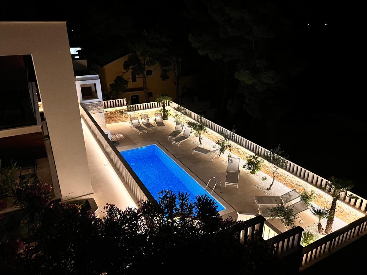 Luxury Beachfront Villa Carlisa Čiovo Buitenkant foto
