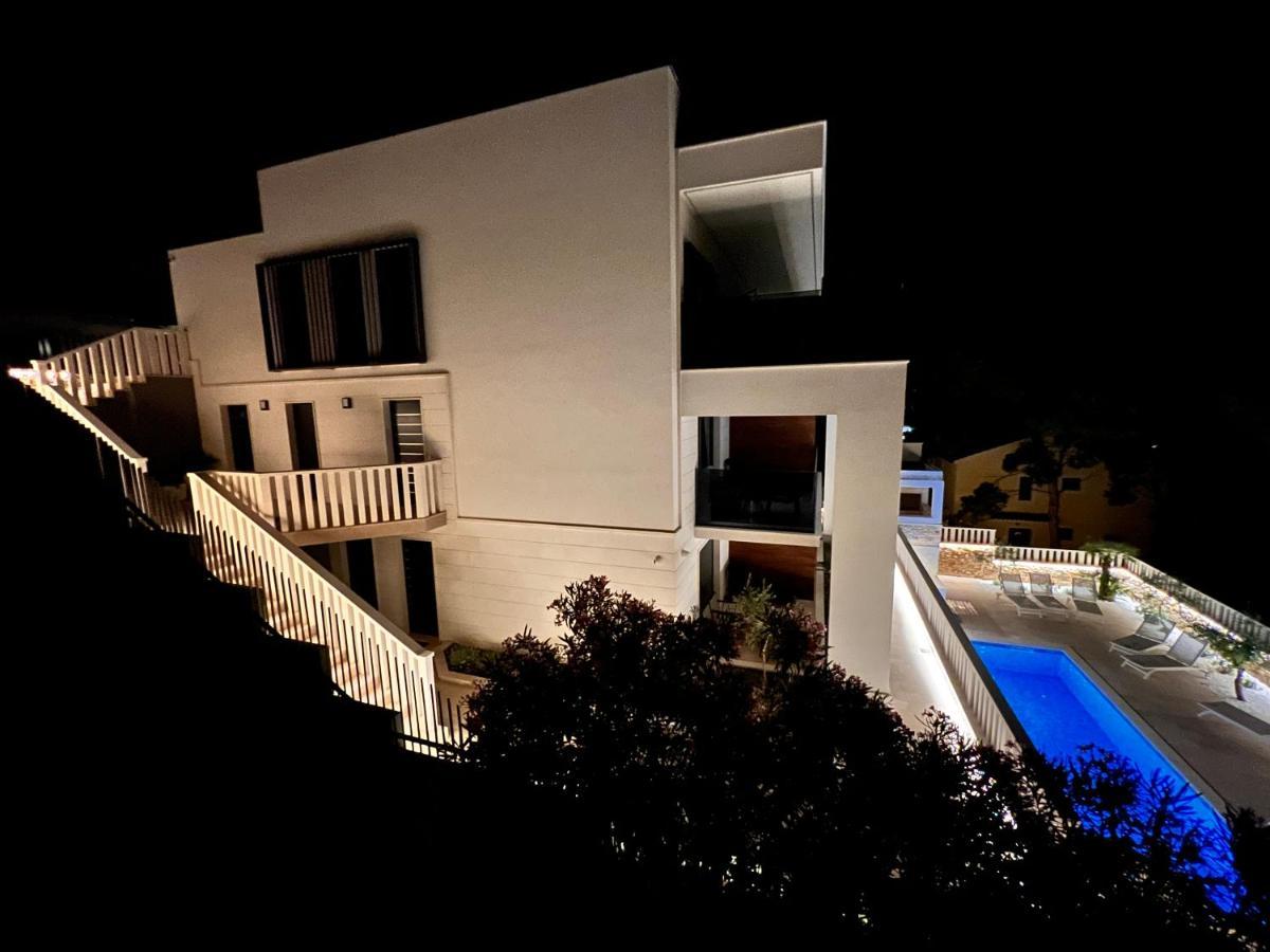 Luxury Beachfront Villa Carlisa Čiovo Buitenkant foto
