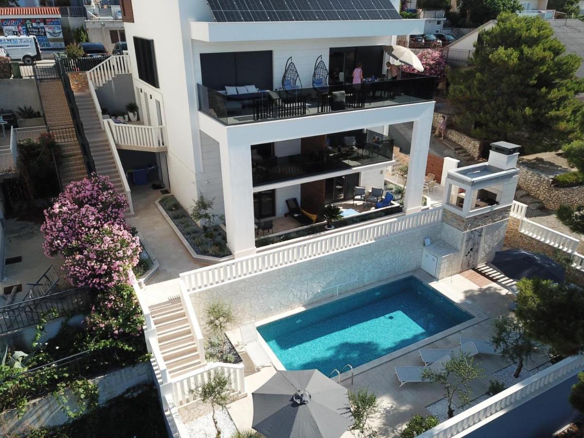Luxury Beachfront Villa Carlisa Čiovo Buitenkant foto