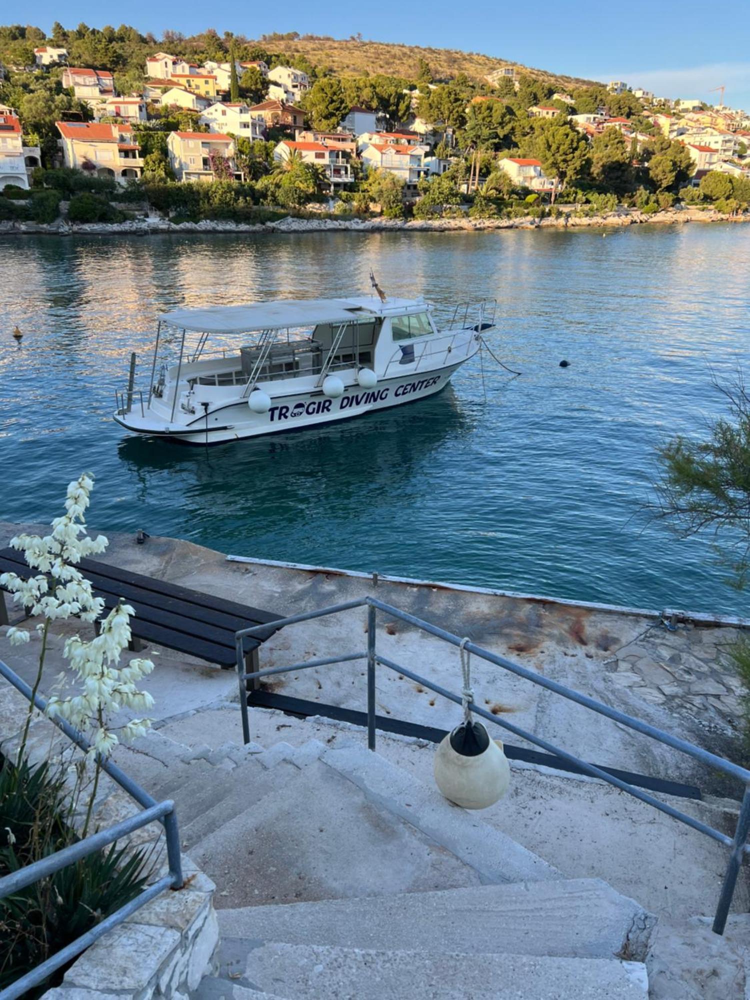 Luxury Beachfront Villa Carlisa Čiovo Buitenkant foto